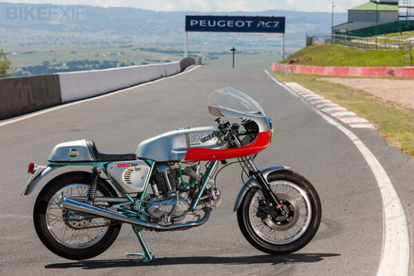 Ducati 860SS Racing